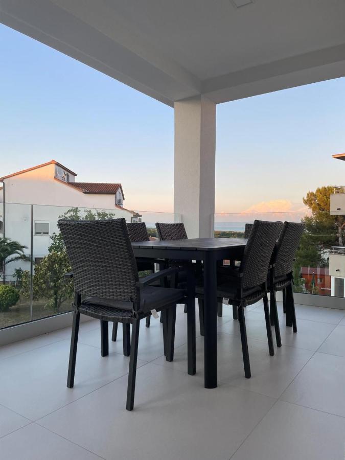 Apartment Rahat Ližnjan Εξωτερικό φωτογραφία