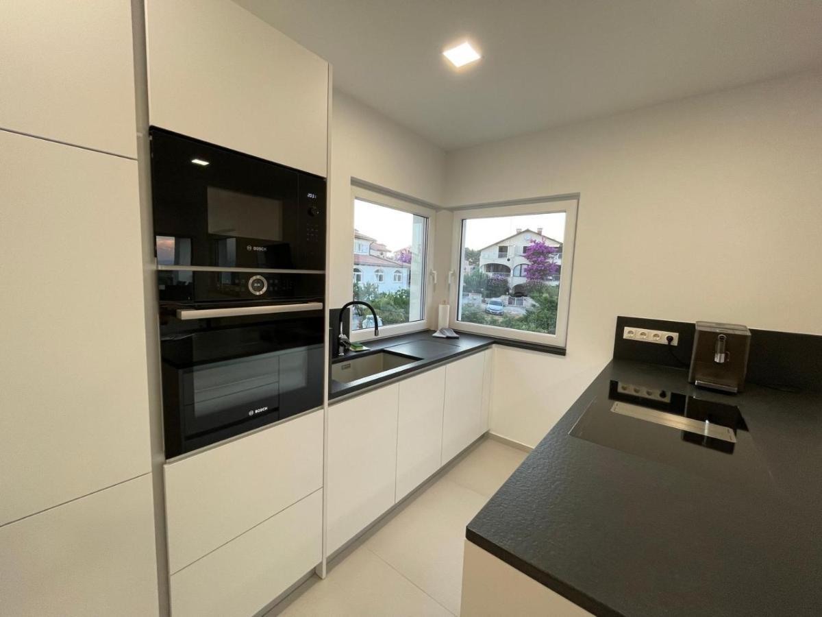 Apartment Rahat Ližnjan Εξωτερικό φωτογραφία