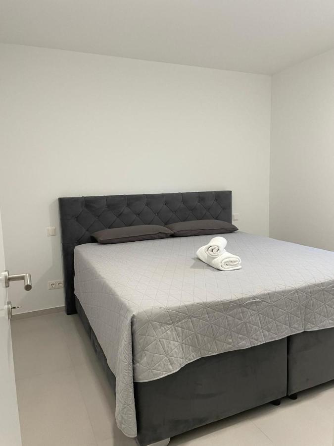 Apartment Rahat Ližnjan Εξωτερικό φωτογραφία